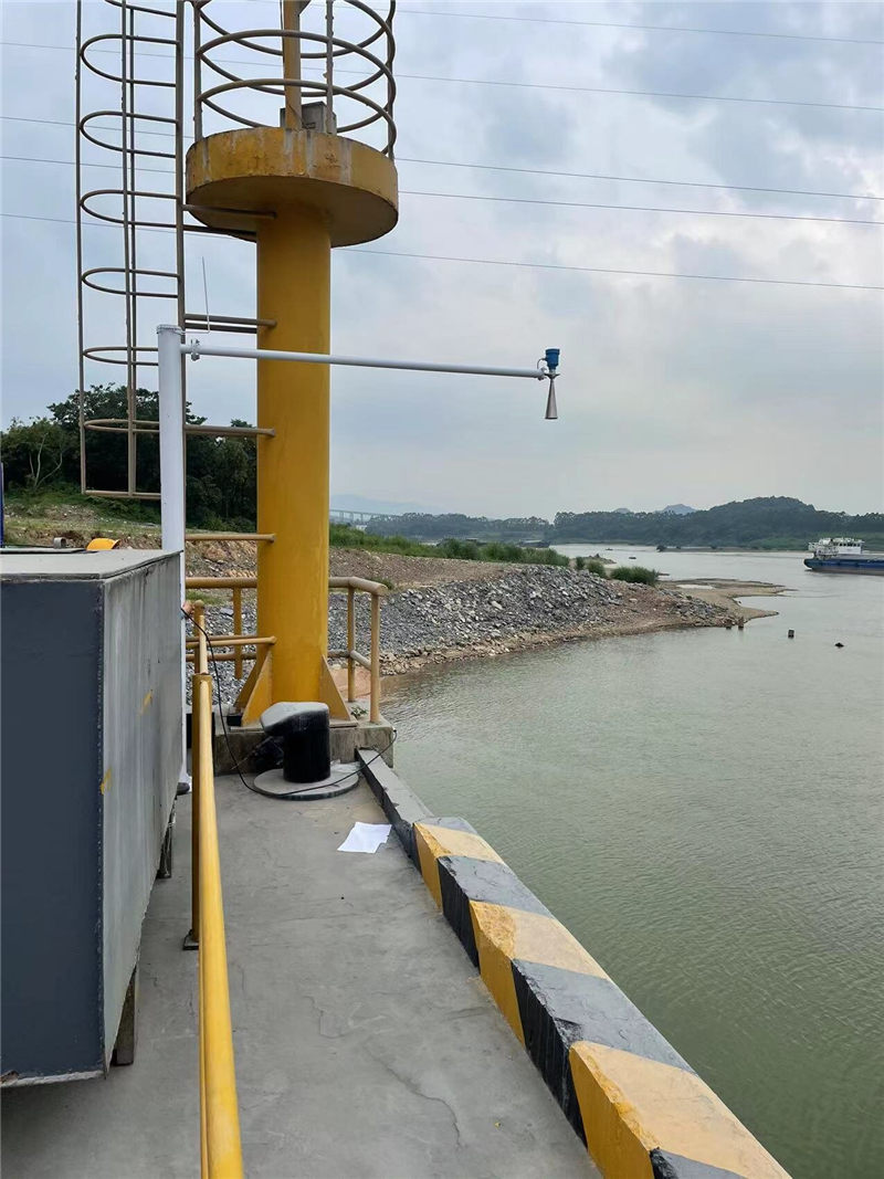 雷达水位站.jpg