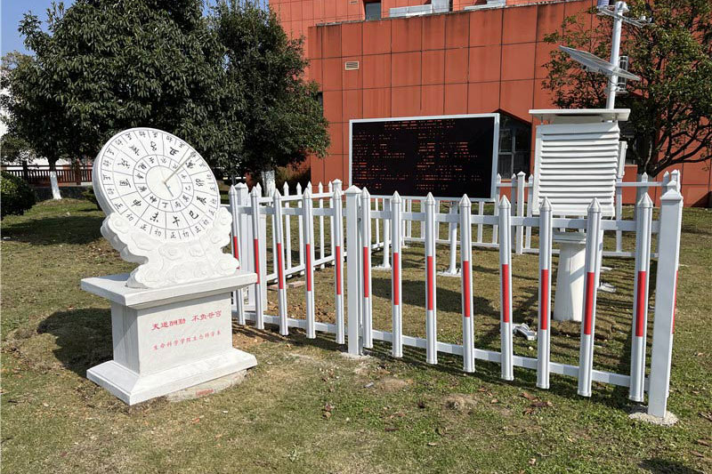 校园自动气象站案例实拍
